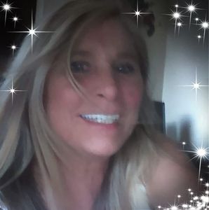 Meet your Posher, Joy